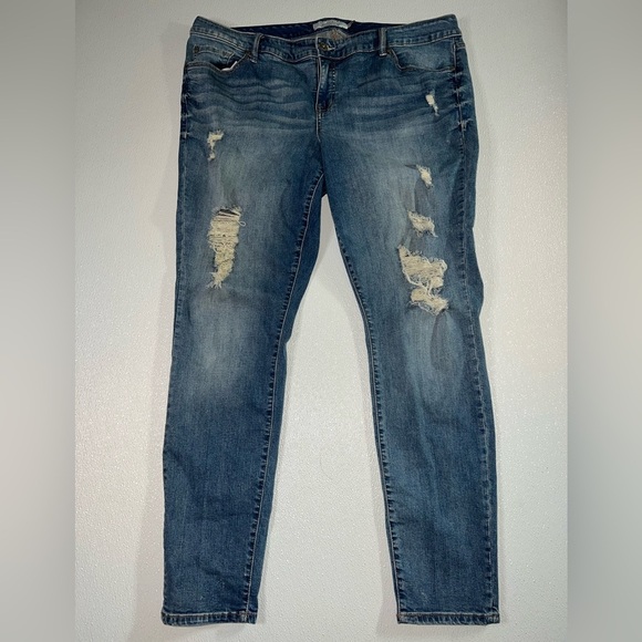 Torrid Denim Distressed Women's Skinny Jeans Size 20XT - Picture 2 of 10